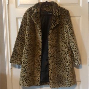 Leopard faux fur coat with pockets. Like new